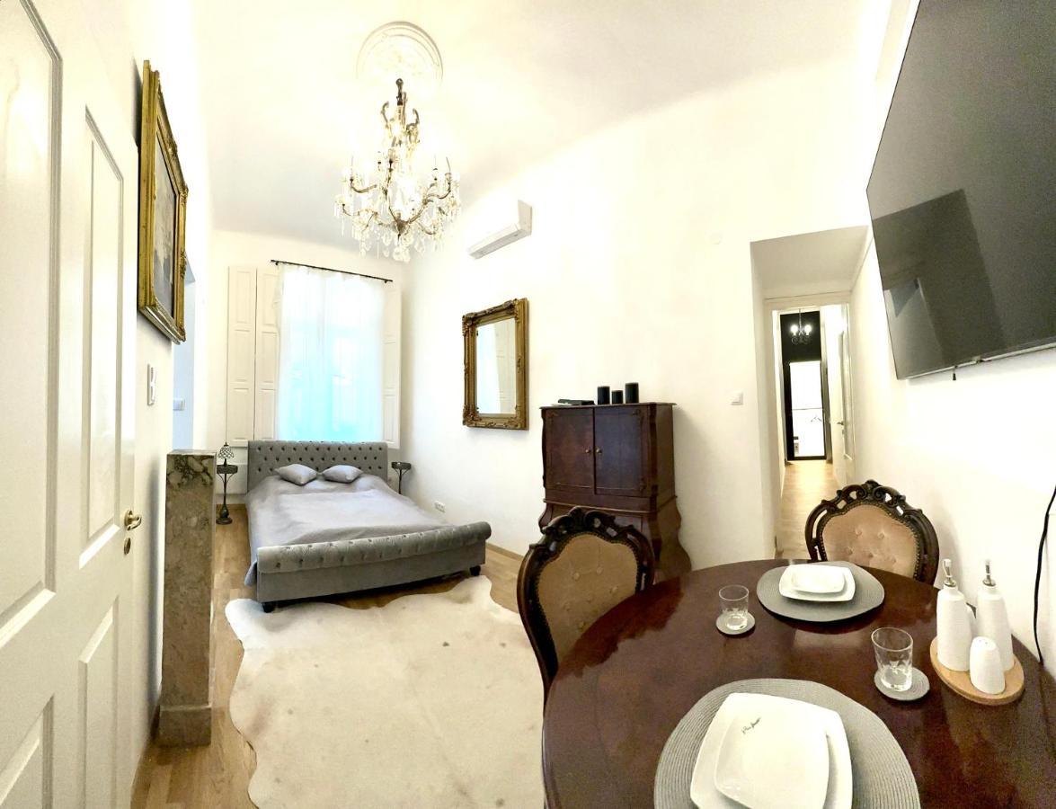 Central River Apartment Danube Budapest Eksteriør billede